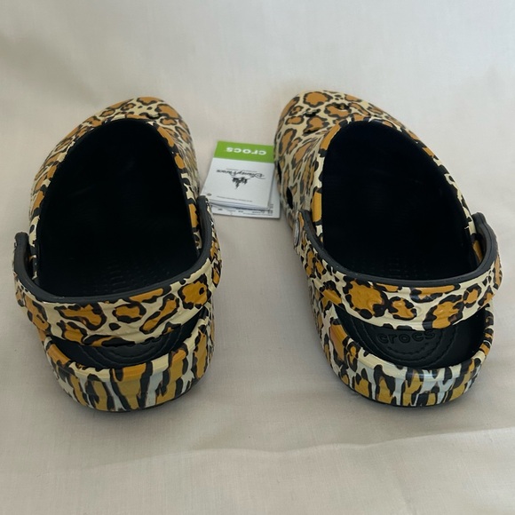 NWT Disney Leopard CROCS - Picture 3 of 14